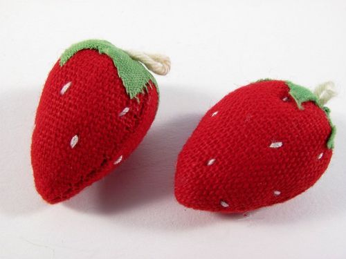 3 Anhänger Erdbeeren Stoff Baumwolle