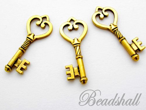 5 Charms Schlüssel Antik Look